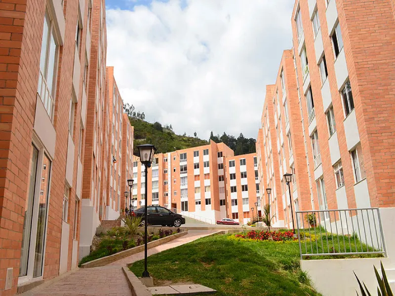 Apartamentos de 60 m2 y 8 inmuebles con un área de 53 m2